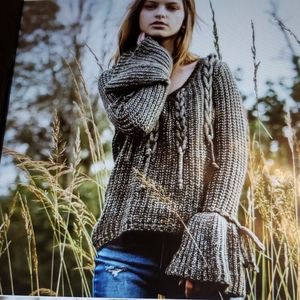 Metallic Thread Sweater Hi Lo L/XL NWT